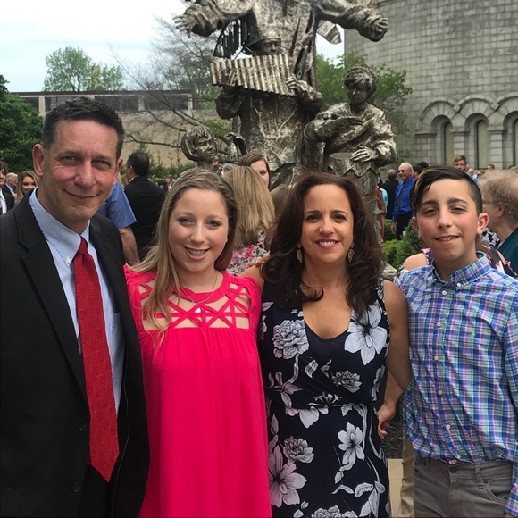 Meet your posher ! Veronica - Picture 2 of 3